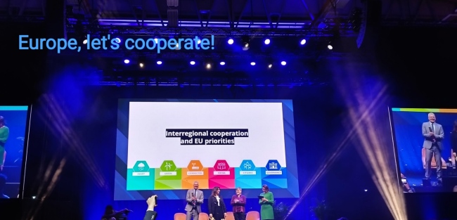 Europe let\'s cooperate!