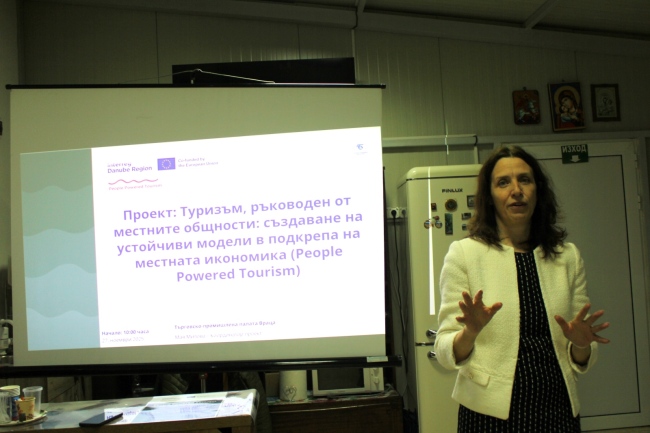 CCI Vratsa Organised Two Training Seminars under the People Powered Tourism Project in Bistrets District (Vratsa) and Zgorigrad Village