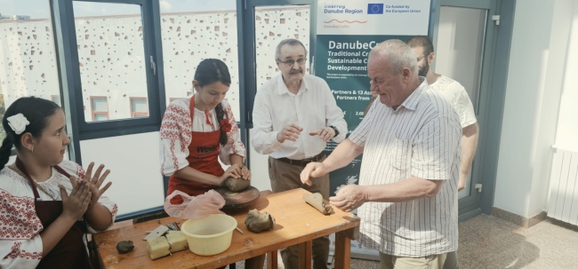Партньорска среща по проект DanubeCrafts представи напредъка през първата година от изпълнението