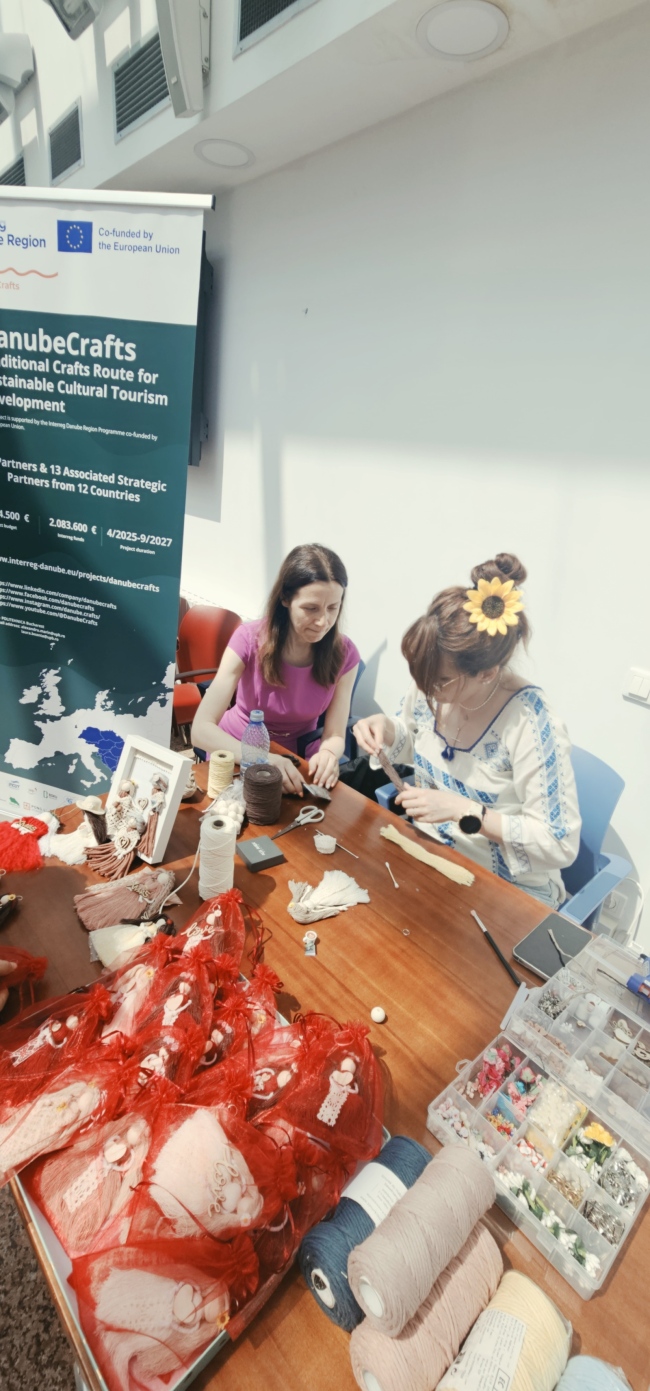 Партньорска среща по проект DanubeCrafts представи напредъка през първата година от изпълнението
